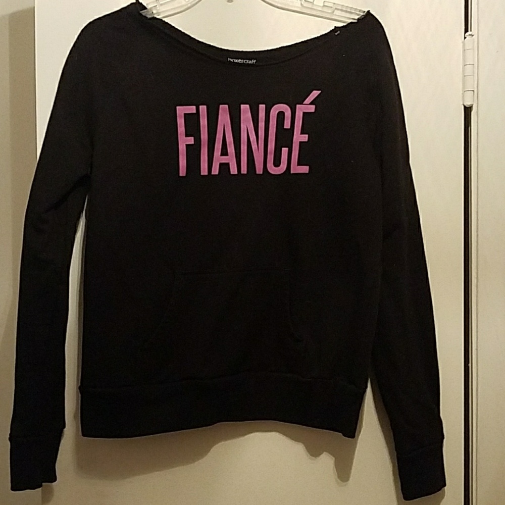 Boxercraft size small pullover FIANCÉ sweatshirt